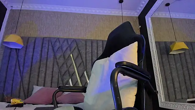 Boss Domiinator online show from 11/13/25, 03:38