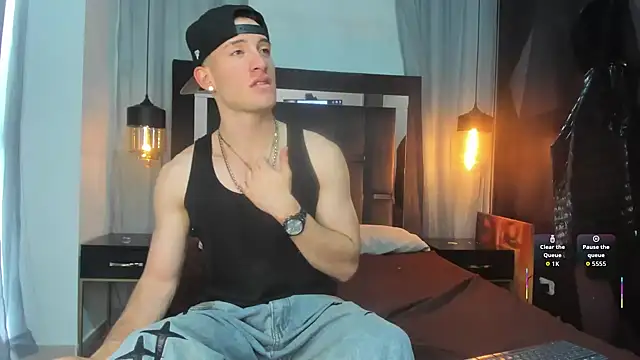 HunterHeat  online show from 12/13/25, 07:53