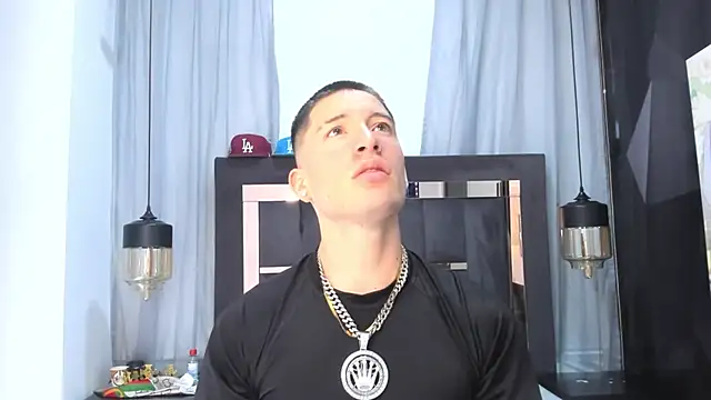 HunterHeat  online show from 04/08/26, 02:50