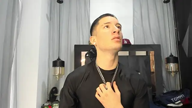 HunterHeat  online show from 04/15/26, 01:29