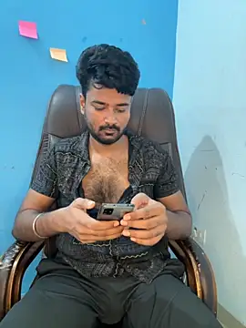 MeekBatgirl online show from 10/13/25, 04:56