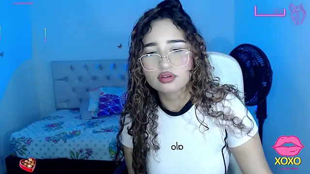 Snapshot of sasha_17_ chatting on 10/06/25, 05:10 sasha 17 online show from 10/06/25, 05:10