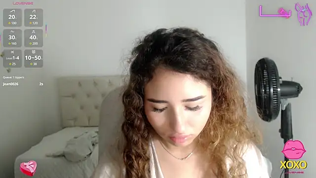 Snapshot of sasha_17_ chatting on 10/22/25, 12:16 sasha 17 online show from 10/22/25, 12:16