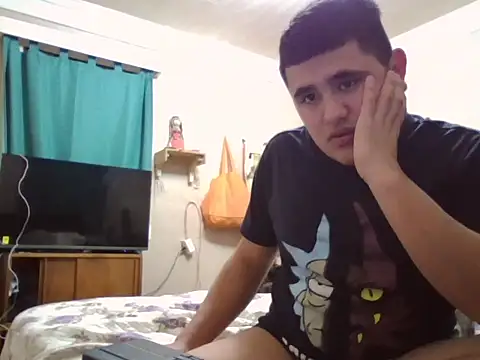 Snapshot of whitsblack chatting on 09/10/25, 01:27 whitsblack online show from 09/10/25, 01:27