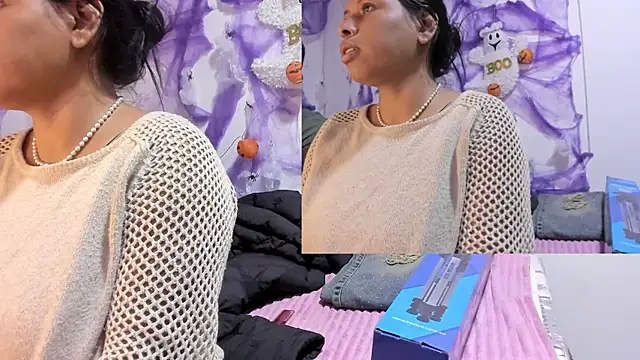 Michluxe 69 online show from 10/17/25, 12:01