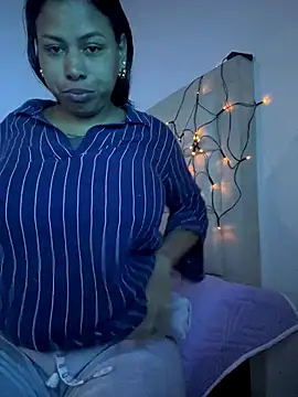 Michluxe 69 online show from 12/15/25, 02:38