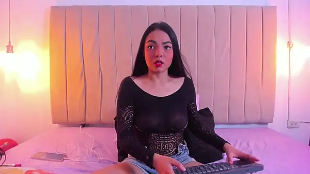 escar let online show from 04/11/26, 07:07