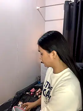 Snapshot of AngelHille chatting on 09/28/25, 03:39 AngelHille online show from 09/28/25, 03:39