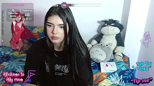 Emma yui19 online show from 10/28/25, 11:29