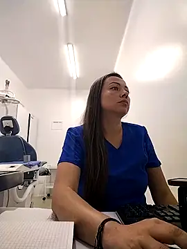 Madisson-04  online show from 10/14/25, 08:09