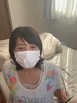 Snapshot of hanachan_001 chatting on 10/23/25, 01:27 hanachan 001 online show from 10/23/25, 01:27