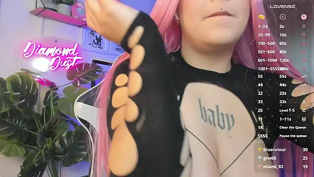 diamond dustt online show from 03/10/26, 08:47