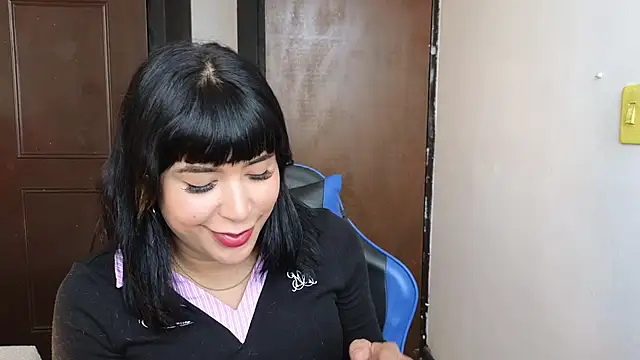 Snapshot of dahiana_marin chatting on 06/24/26, 07:35 dahiana marin online show from 06/24/26, 07:35