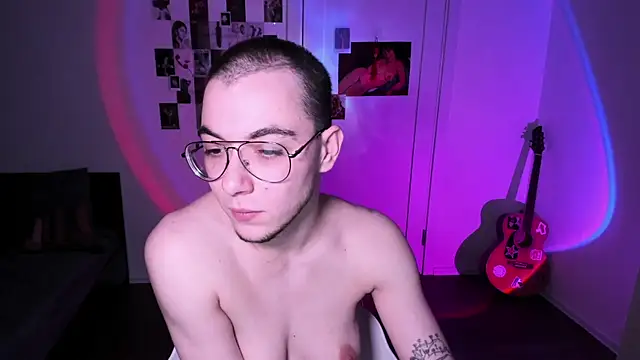 tyler bergg online show from 10/23/25, 09:13