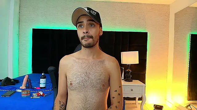 HairyDiamond  online show from 09/17/25, 03:24