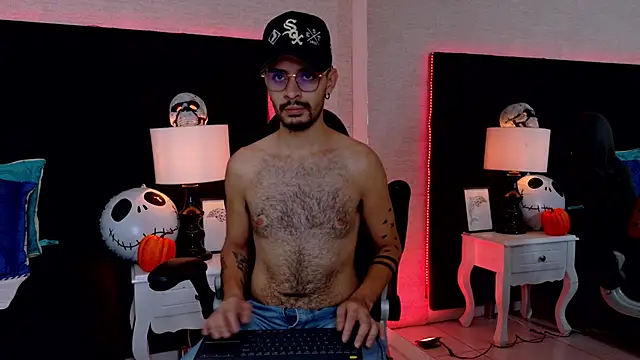 HairyDiamond  online show from 10/17/25, 11:02