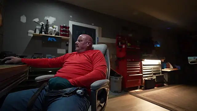 Snapshot of Soundfreak chatting on 10/11/25, 03:17 Soundfreak online show from 10/11/25, 03:17