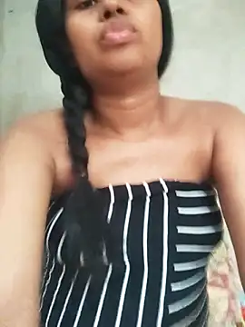 julietta1453 online show from 12/16/25, 07:30