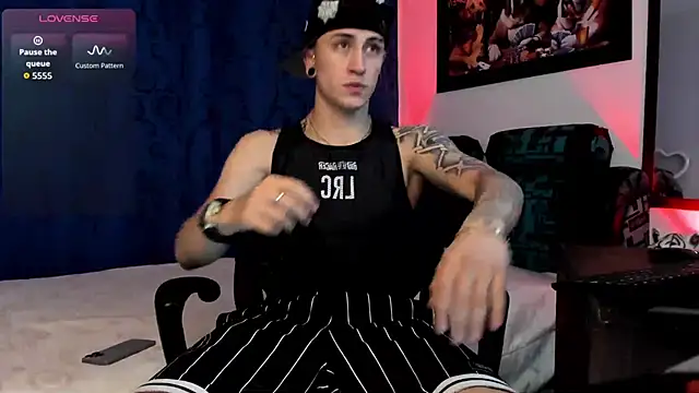 Sebas maverick online show from 12/15/25, 05:44