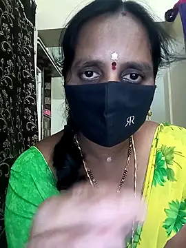 Snapshot of Mee_harini-telugupilla chatting on 10/30/25, 09:00 Mee harini-telugupilla online show from 10/30/25, 09:00