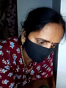 Snapshot of Mee_harini-telugupilla chatting on 12/17/25, 05:19 Mee harini-telugupilla online show from 12/17/25, 05:19