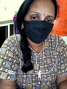 Snapshot of Mee_harini-telugupilla chatting on 02/01/26, 02:15 Mee harini-telugupilla online show from 02/01/26, 02:15