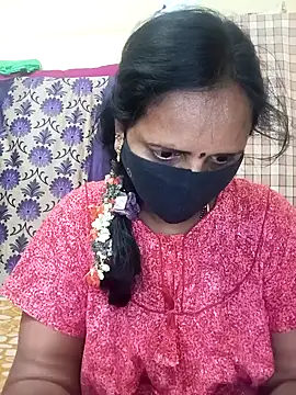 Snapshot of Mee_harini-telugupilla chatting on 02/13/26, 03:02 Mee harini-telugupilla online show from 02/13/26, 03:02