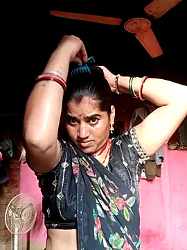 Snapshot of Mis_sonam chatting on 09/28/25, 01:33 Mis sonam online show from 09/28/25, 01:33