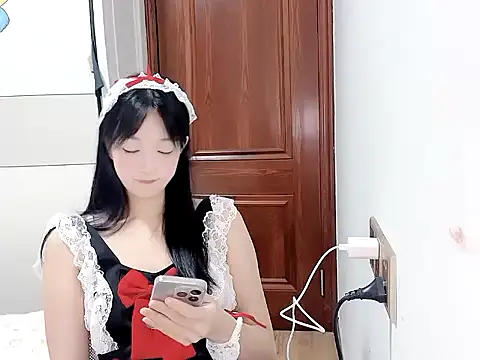 Snapshot of TuTu0066 chatting on 09/09/25, 12:59 TuTu0066 online show from 09/09/25, 12:59