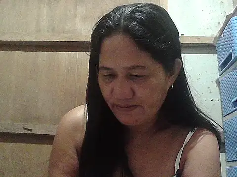 Snapshot of hotmama_063 chatting on 06/23/26, 09:24 hotmama 063 online show from 06/23/26, 09:24