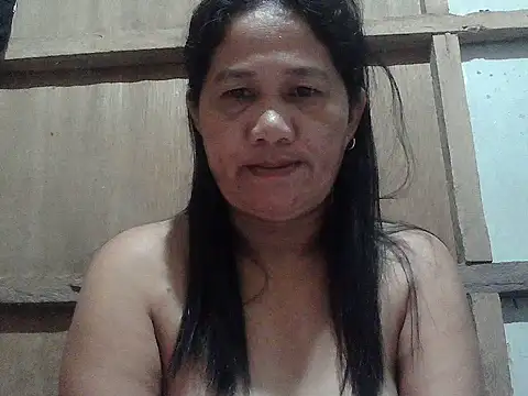 Snapshot of hotmama_063 chatting on 07/07/26, 09:52 hotmama 063 online show from 07/07/26, 09:52