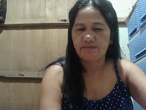 Snapshot of hotmama_063 chatting on 07/08/26, 09:41 hotmama 063 online show from 07/08/26, 09:41