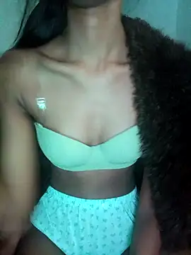 Snapshot of BunnyBloom25 chatting on 09/09/25, 09:31 BunnyBloom25 online show from 09/09/25, 09:31