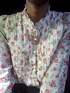 BunnyBloom25 online show from 04/13/26, 06:52