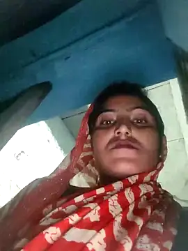 LUCKY cut online show from 10/22/25, 11:15