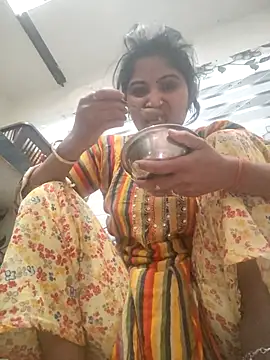 LUCKY cut online show from 02/15/26, 03:47