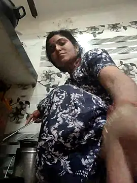 LUCKY cut online show from 03/17/26, 02:49