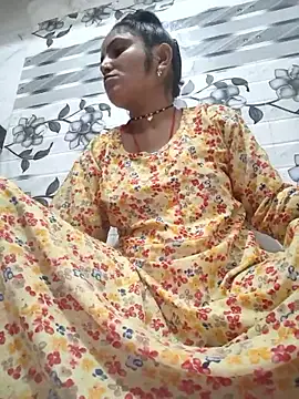 LUCKY cut online show from 04/21/26, 02:56