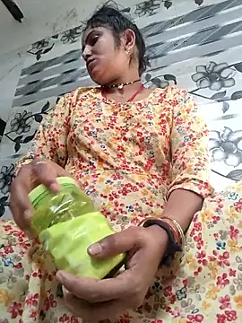 LUCKY cut online show from 04/22/26, 03:20