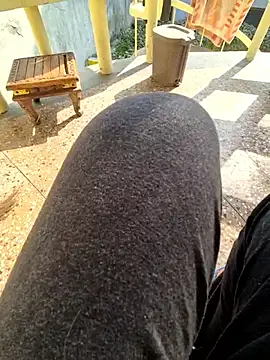 Snapshot of kkkk1882 chatting on 12/04/25, 06:12 kkkk1882 online show from 12/04/25, 06:12