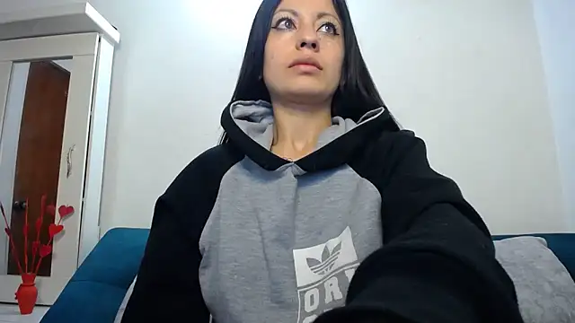 Taylormegan online show from 12/05/25, 12:52