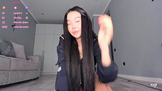 Snapshot of Rem_Esme chatting on 02/22/26, 04:02 Rem Esme online show from 02/22/26, 04:02