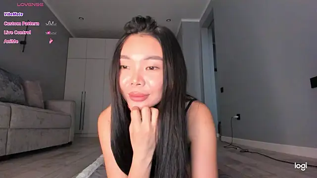 Snapshot of Rem_Esme chatting on 02/25/26, 03:38 Rem Esme online show from 02/25/26, 03:38