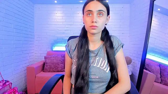 sofiapalacioss online show from 10/11/25, 03:21