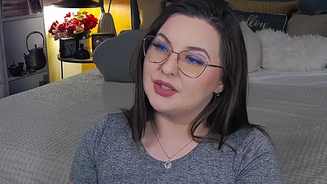 Snapshot of Mia_Swano chatting on 11/23/25, 10:42 Mia Swano online show from 11/23/25, 10:42