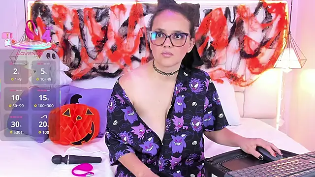 LilithValmare online show from 10/10/25, 03:05