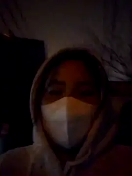 Snapshot of Teena_tiny chatting on 12/19/25, 04:36 Teena tiny online show from 12/19/25, 04:36