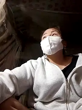 Snapshot of Teena_tiny chatting on 01/14/26, 11:27 Teena tiny online show from 01/14/26, 11:27