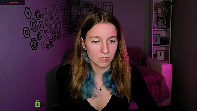 Snapshot of benny_duglas chatting on 11/18/25, 02:54 benny duglas online show from 11/18/25, 02:54