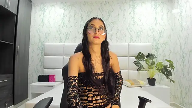 ValerySkinnyy online show from 10/10/25, 11:26